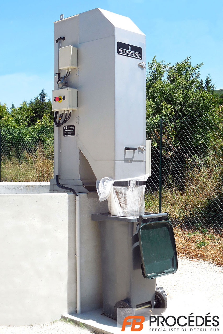 dégrilleur en poste traitement des eaux usées